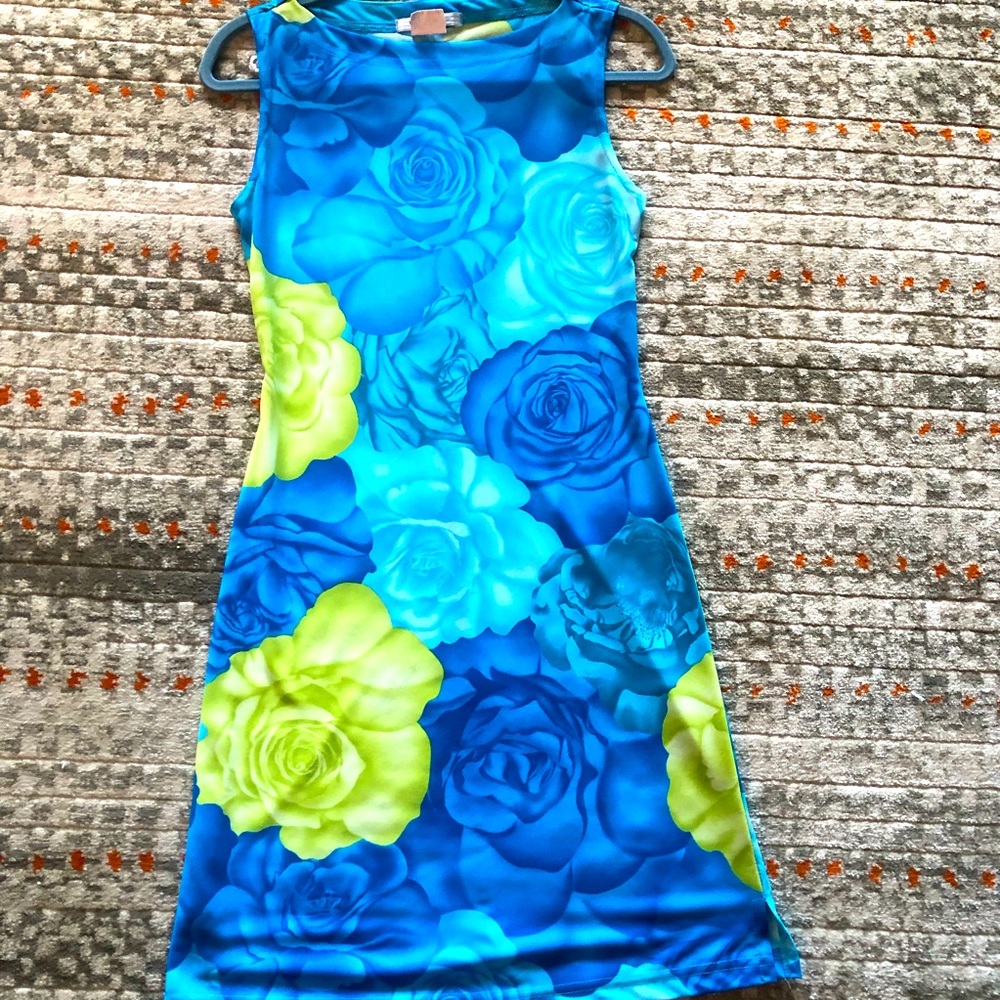 Floral printed boat neck dress
